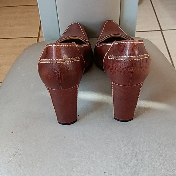 Gorgeous classy authentic Charles Jourdan shoes - Picture 4 of 8